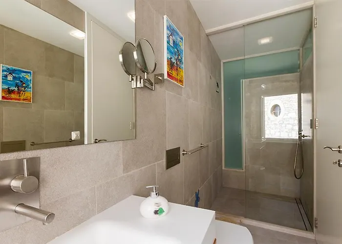 Luxury House Villa Bale